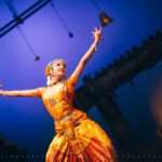 ஒரு பாடலில் ஒரு காப்பியத்தையே ரசிக்கலாம்