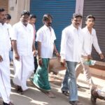 இட்லி விற்கத் தான் படிச்சுட்டு வந்திருக்கோமா..?