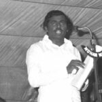 எம்.ஜி.ஆர். ரசிகர் மன்றக் கொடியில் தாமரைப்…