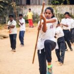 சாதாரண கம்பும் ஆயுதமாகலாம்.