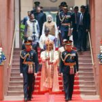 மேயருக்கு செங்கோல், பிரதமருக்கு ஆகாதா..?