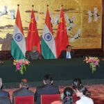 பிரதமர் நரேந்திரமோடி முன்னிலையில் ஒப்பந்தம் கையெழுத்து