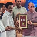 கருணாநிதி சமாதியில் பா.ஜ.க. தலைவர்கள்..!