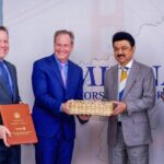 ஸ்டாலின் பரிசு பெட்டகத்தில் என்ன இருக்கிறது..?