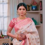 மோனிகாவின் கவலைக்குக் காரணம்..?