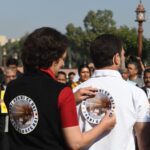 மோடியும் அதானியும் ஒண்ணு… நாடாளுமன்றத்தில் புதுமை…