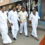 பேருந்து நிழற்குடையில் புதுமை