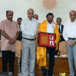 சைதை துரைசாமிக்கு சாதனையாளர் விருது