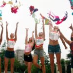 பிரா அணியாதீங்க ப்ளீஸ்