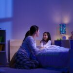 தூங்கும் குழந்தையை எழுப்புவது எப்படி..?