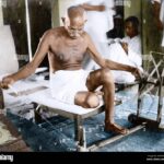 காந்தியும் ஓர் அடிமை என்பது தெரியுமா?