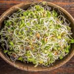 முளைகட்டிய பயிறுகளில் ஒளிந்திருக்கும் நோய்கள்