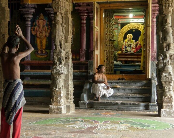 கோயில் நிர்வாகம் யாரிடம் இருப்பது நல்லது..?